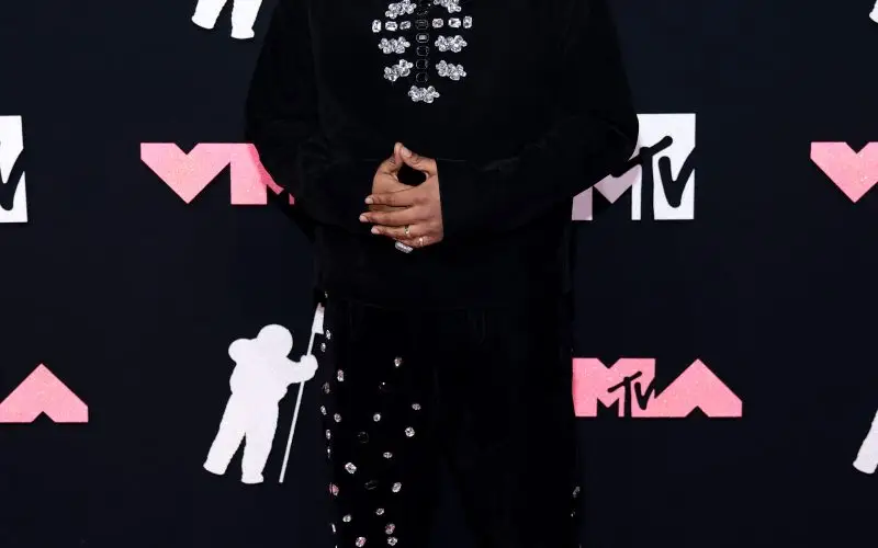 Davido Net Worth - Wiki, ikä, paino ja pituus, ihmissuhteet, perhe ja paljon muuta