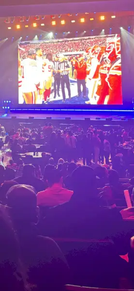 Usher, Taylor Swift ja Leonardo DiCaprio: Super Bowl LVIII:n viikonloppujuhlien sisällä