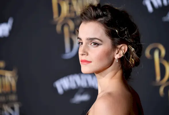 Ponieważ Internet potrzebował oburzenia w zeszłym tygodniu: Emma Watson, Cycki i feminizm