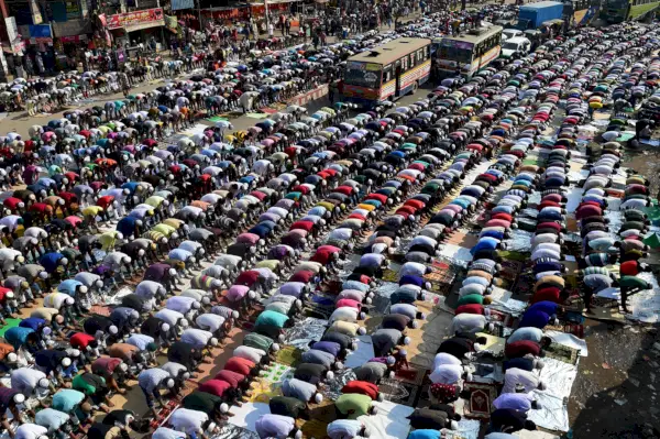 Islam tar över Europa – 'utan svärd, utan vapen, utan erövring'