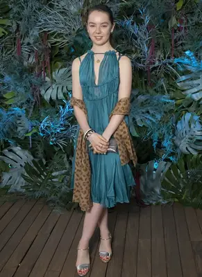 La principessa Alexandra de Hannover misura pesi statistici di peso