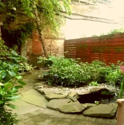 Oh, giusto. Vanno qui.