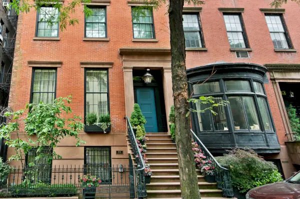 George Sorosin tytär myy Greenwich Villagen rivitalon 20 miljoonalla dollarilla