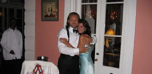 Sanot perinteistä, minä sanon siirtymävaihetta… Avioparit sulkeutuvat 4 miljoonalla dollarilla. Park Condo