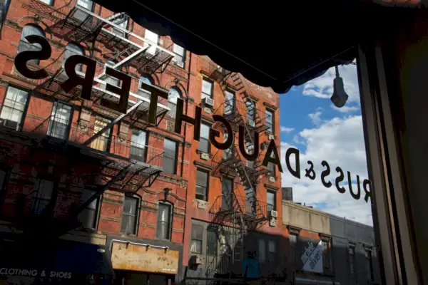 KUVA: Jen Snow ja Kelli Anderson / Russ & Daughtersin luvalla