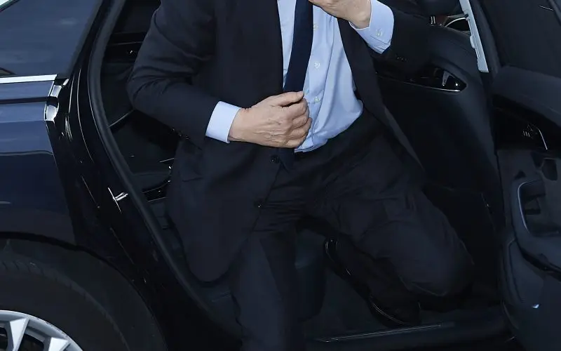 Florentino Perezin nettoarvo - Wiki, ikä, paino ja pituus, ihmissuhteet, perhe ja paljon muuta