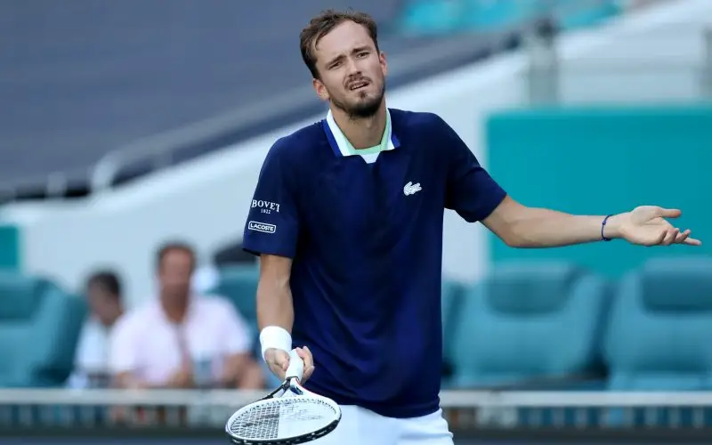 Daniil Medvedev nettovärde - Wiki, ålder, vikt och längd, relationer, familj och mer