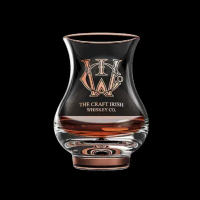 Kaksi lasillista viskiä