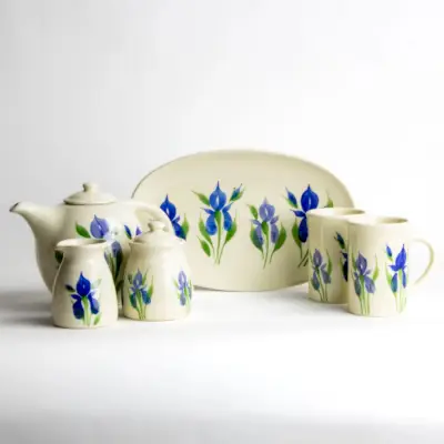 Kermateesetti kasvitieteellisillä yksityiskohdilla.