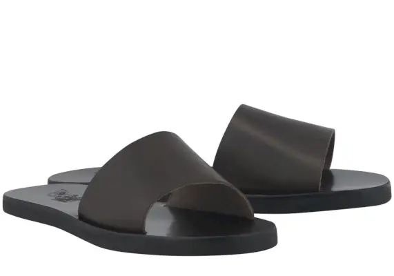 Yksinkertainen musta liukumäki