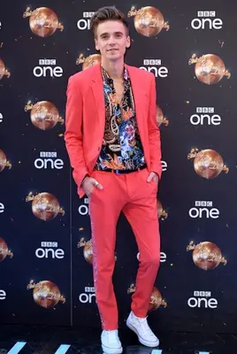 Joe Sugg Sugger Pixe Body Body Medi