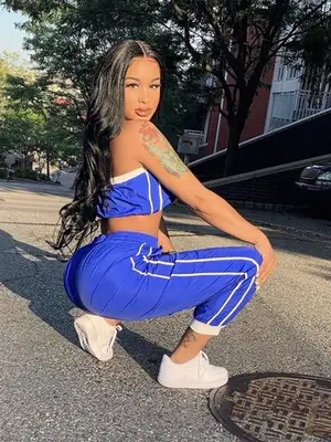 Selena Davis Body Measurements