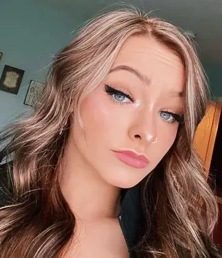 Social Media Star Zoe LaVerne