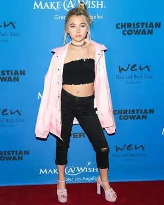 Alabama Luella Barker Height Weight Stats