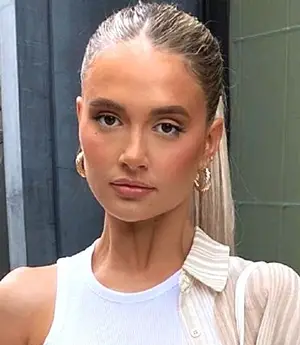 MOLLY-MAE PESO DI FAY delle misurazioni del peso della scarpa