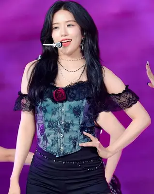 IVE Yujin Body Measurements