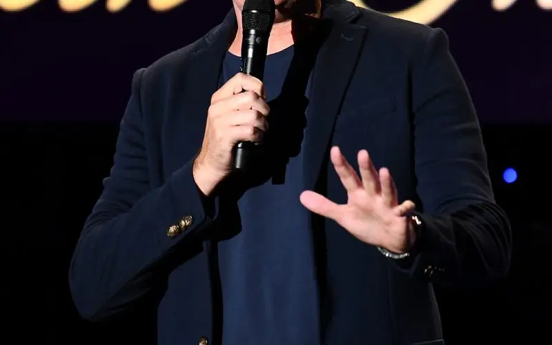 Adam Carollan nettoarvo - Wiki, ikä, paino ja pituus, ihmissuhteet, perhe ja paljon muuta