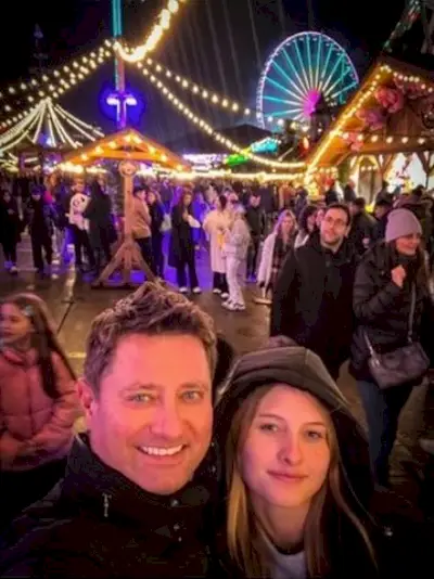 George Clarke nauttii isän ja tyttären ajasta Ionan kanssa