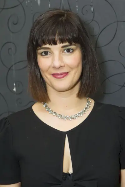 Jasmine Hyde ha interpretato la tormentata mamma Gemma in The Unseen prima di assumere il ruolo di Jenny in Beyond Paradise