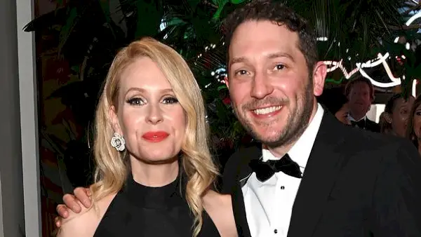 Pariskunta ilmoitti erostaan ​​lausunnossa