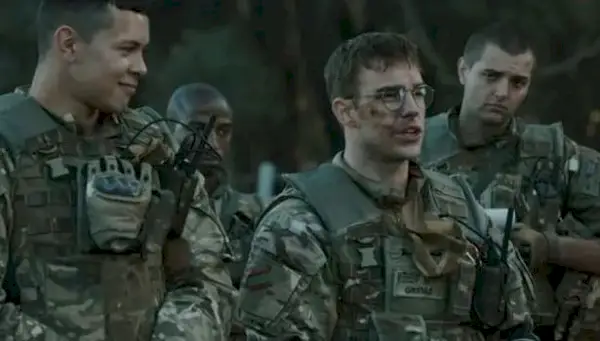 Il personaggio di Nico, Prof in Our Girl, è diventato un interesse amoroso del personaggio di Michelle Keegan