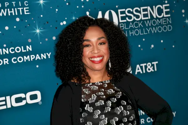 Zarobki Netflixa Shonda Rhimes Ryan Murphy