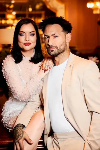 Den före detta EastEnders-stjärnan Shona McGarty och fästmannen David Bracken