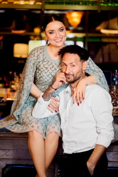 Tidigare EastEnders-stjärnan Shona McGarty och fästmannen David Bracken