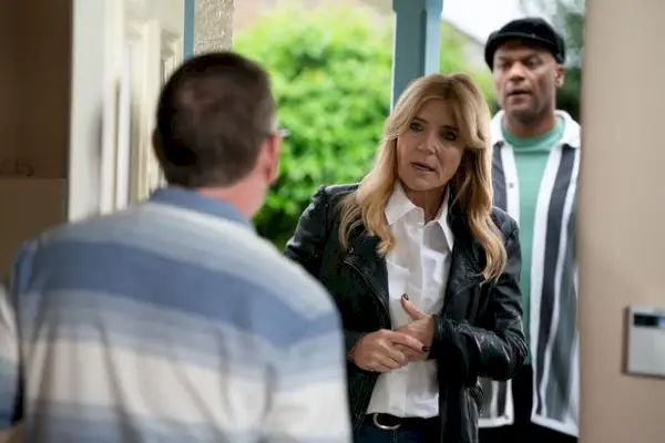 Cindy ja George tavoittavat Ianin