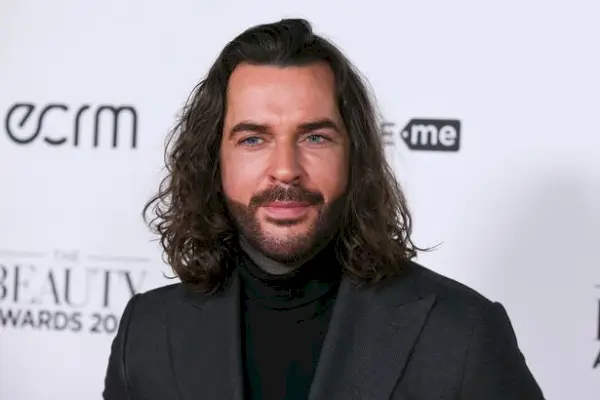 Arviot Pete Wicksin omaisuudesta vaihtelevat 3–4 miljoonan punnan välillä