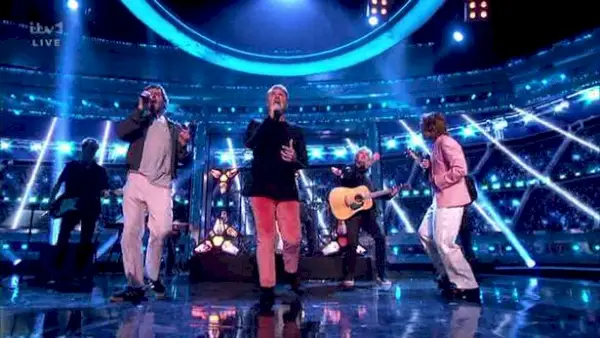 Take that framförde sin nya singel 'You and Me' på Ant and Dec:s ITV-program